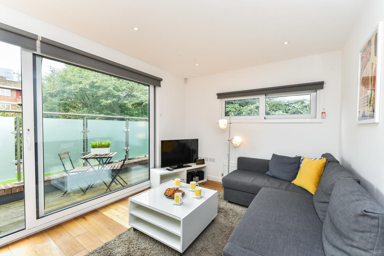Vibrant Vauxhall Apartment *